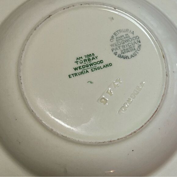 Wedgwood Patrician Torbay Green Rim Soup Bowl 8 1/2" - Picture 4 of 7
